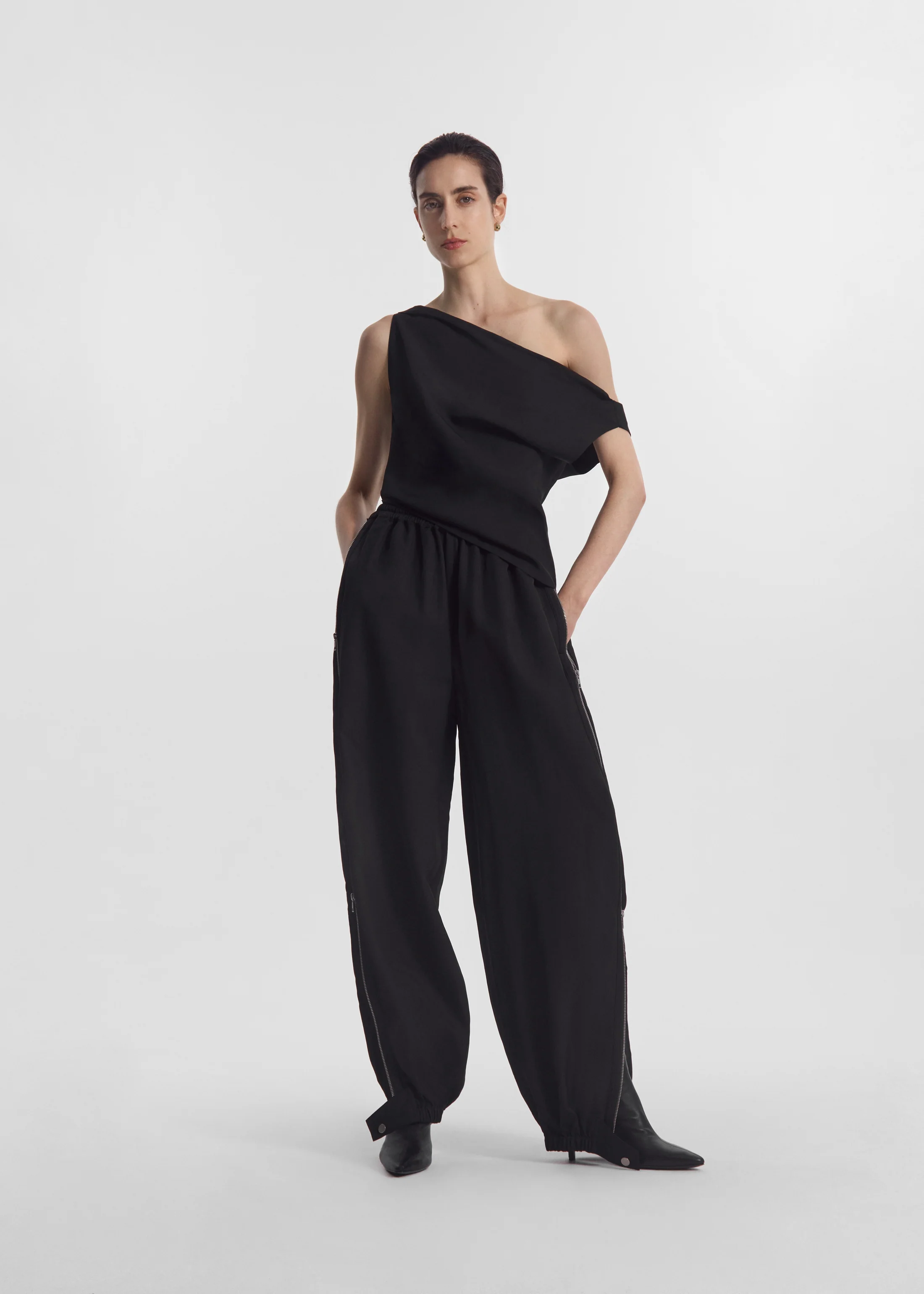 Draped Back Top in Viscose Silk - Black - Image 2