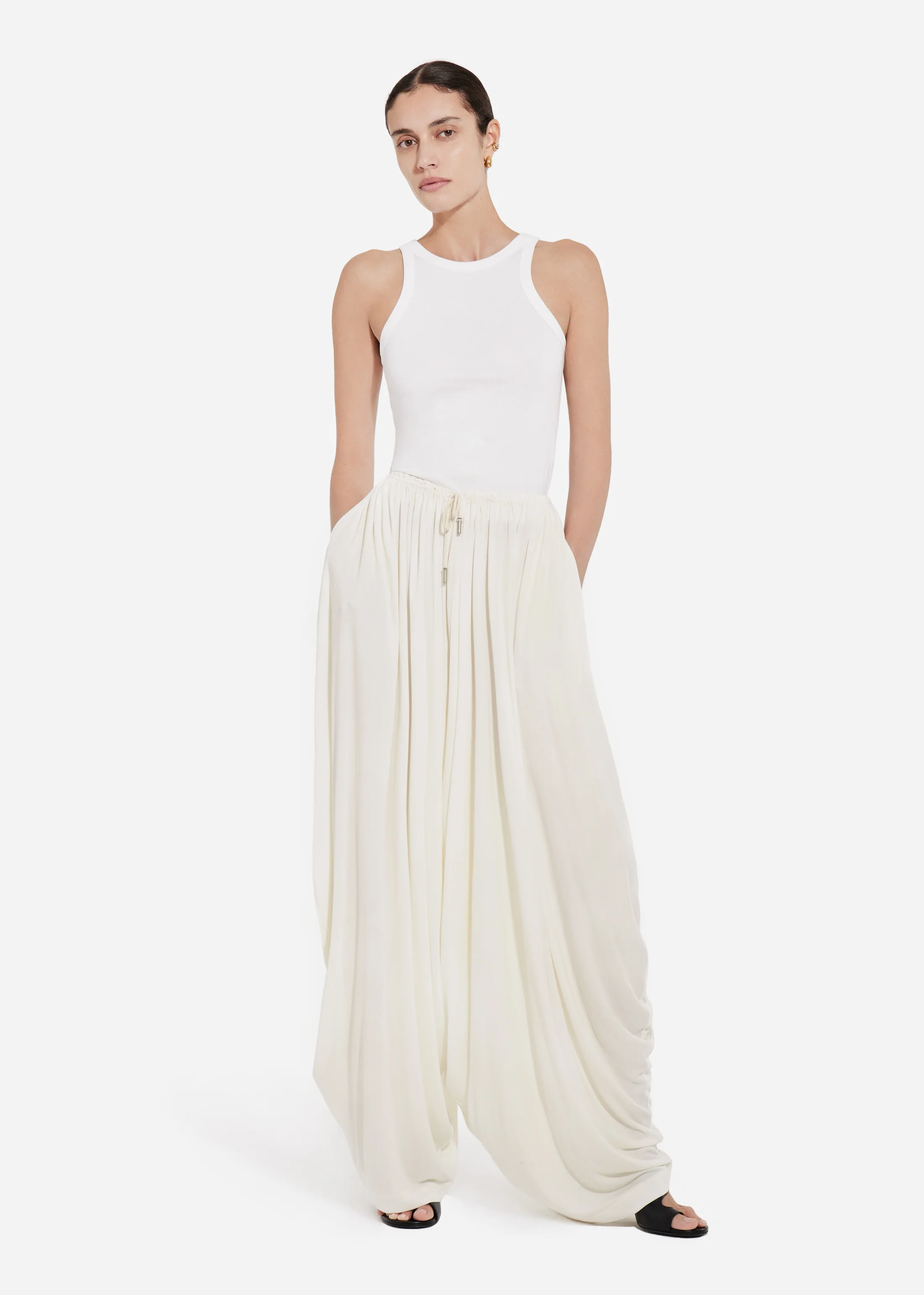 Elasticated Waist Gathered Pant in Viscose - Ivory - Image 4