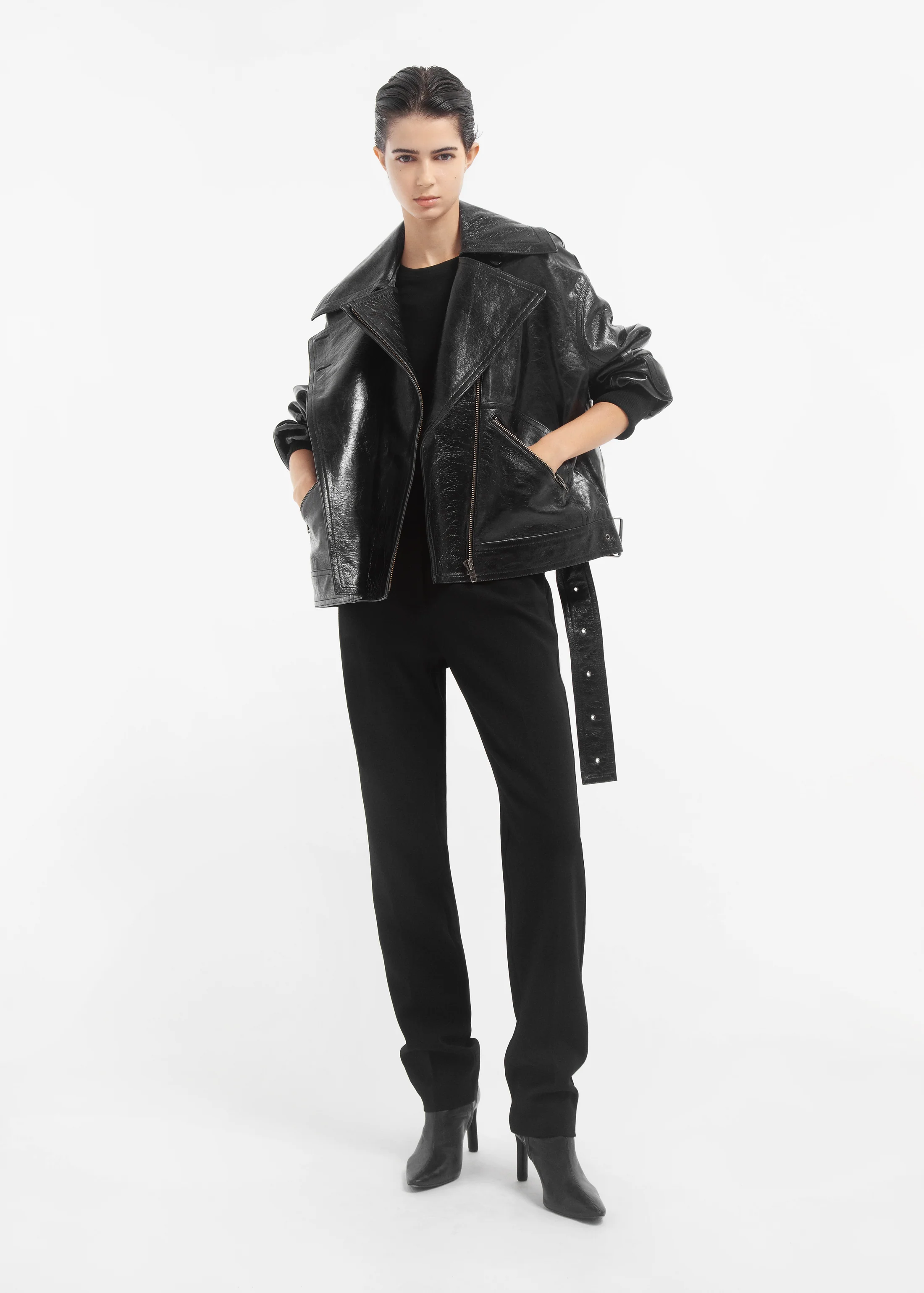 Oversized Engineered Bomber in Leather - Black