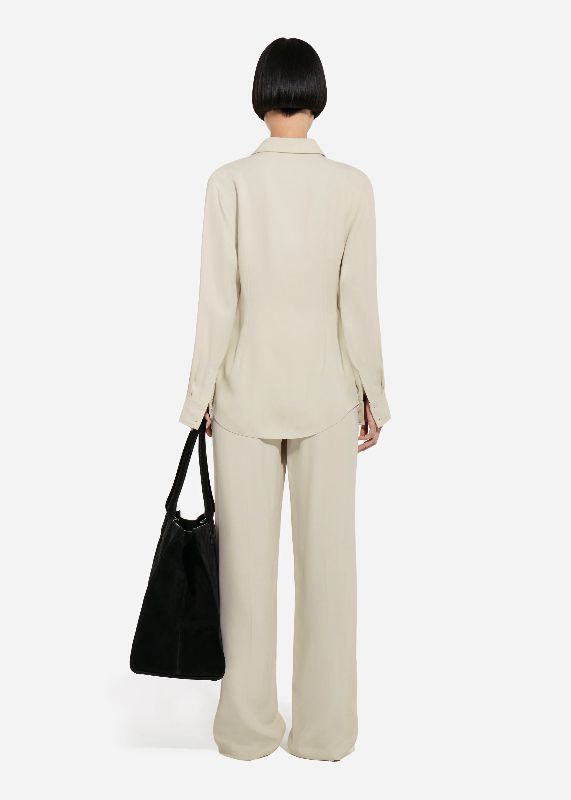 Fitted Collared Shirt in Viscose Twill - Pearl - Image 4