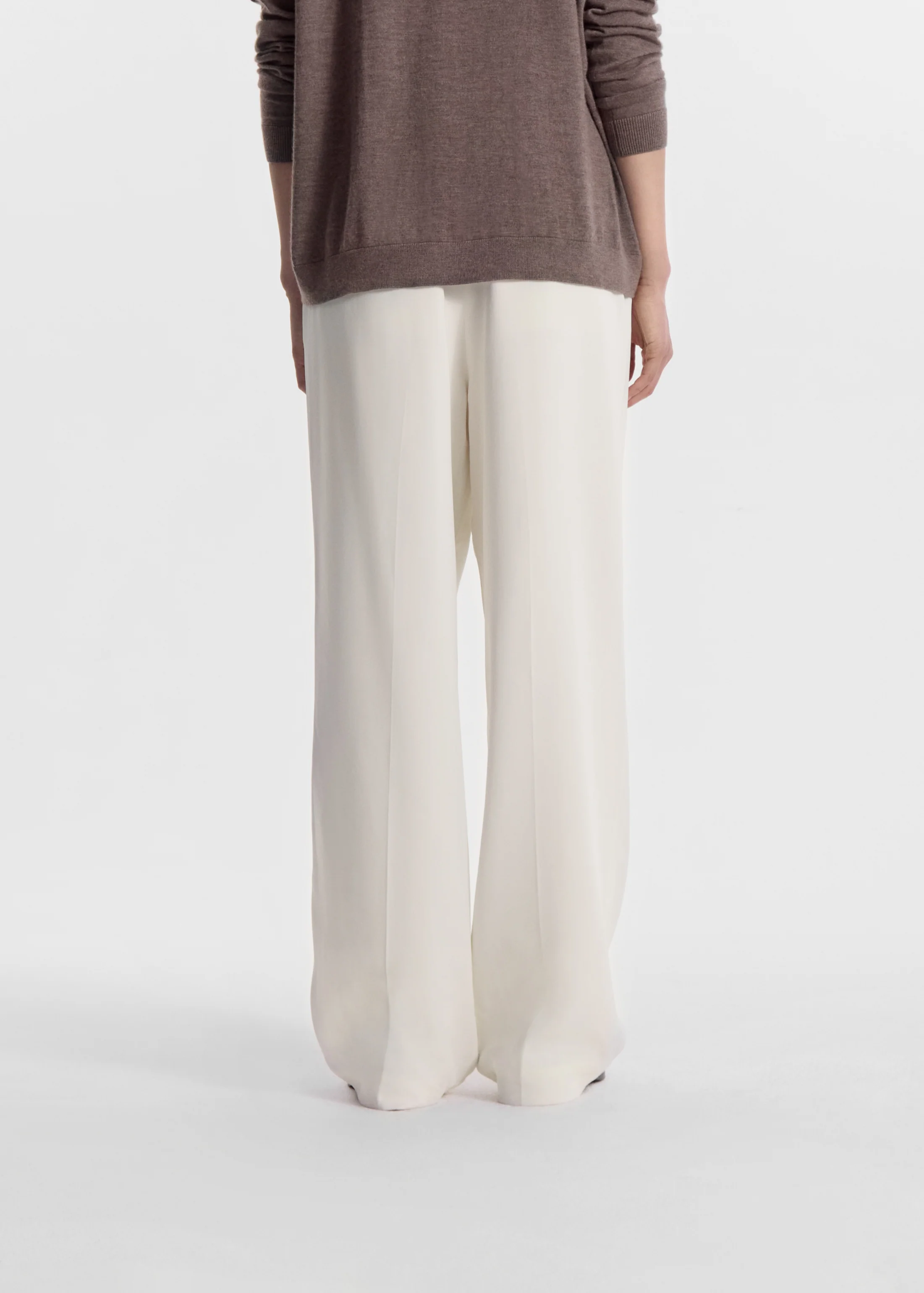Pleated Trouser in Crepe - Ivory - Image 3