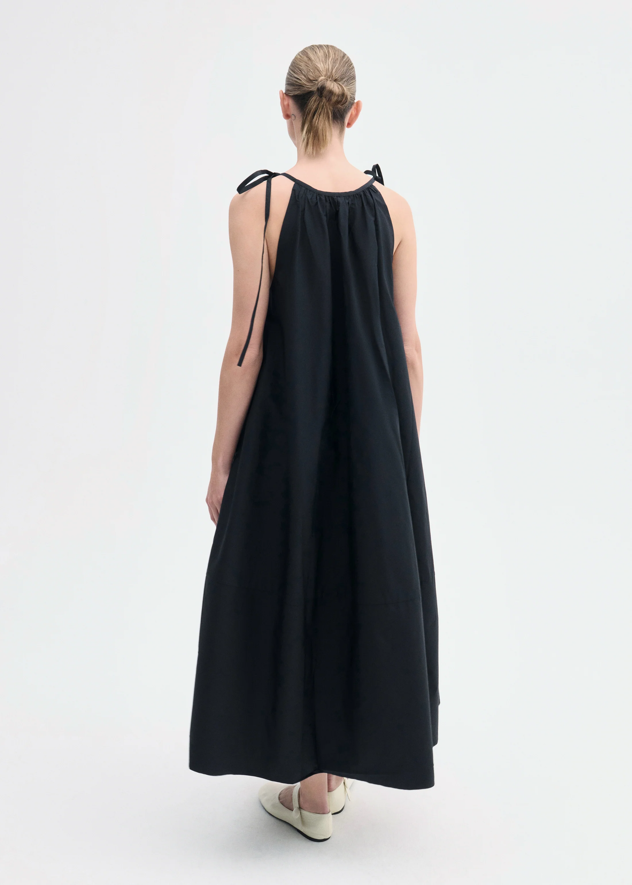Gathered Halter Dress in Cotton Poplin - Black - Image 3