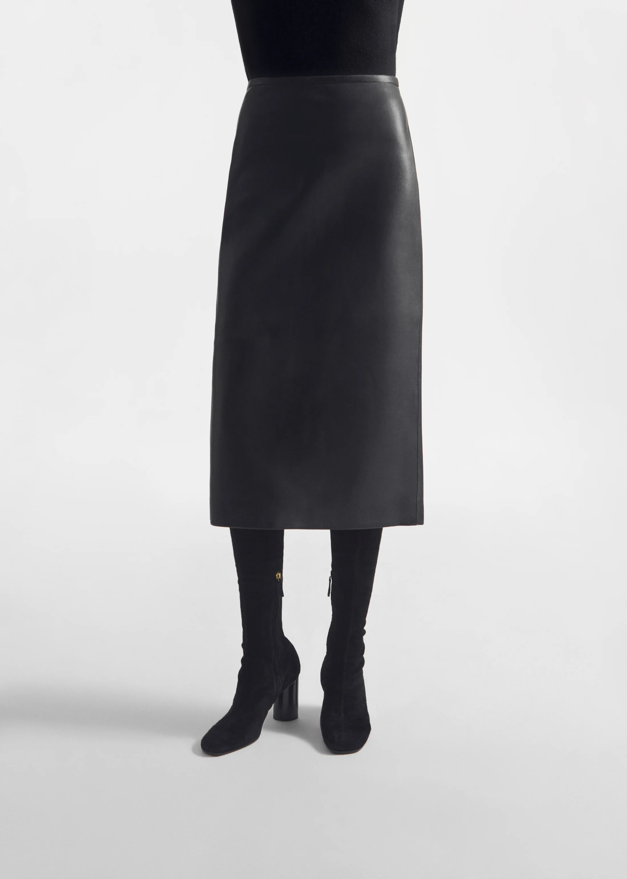 Midi Pencil Skirt in Leather - Black - Image 3