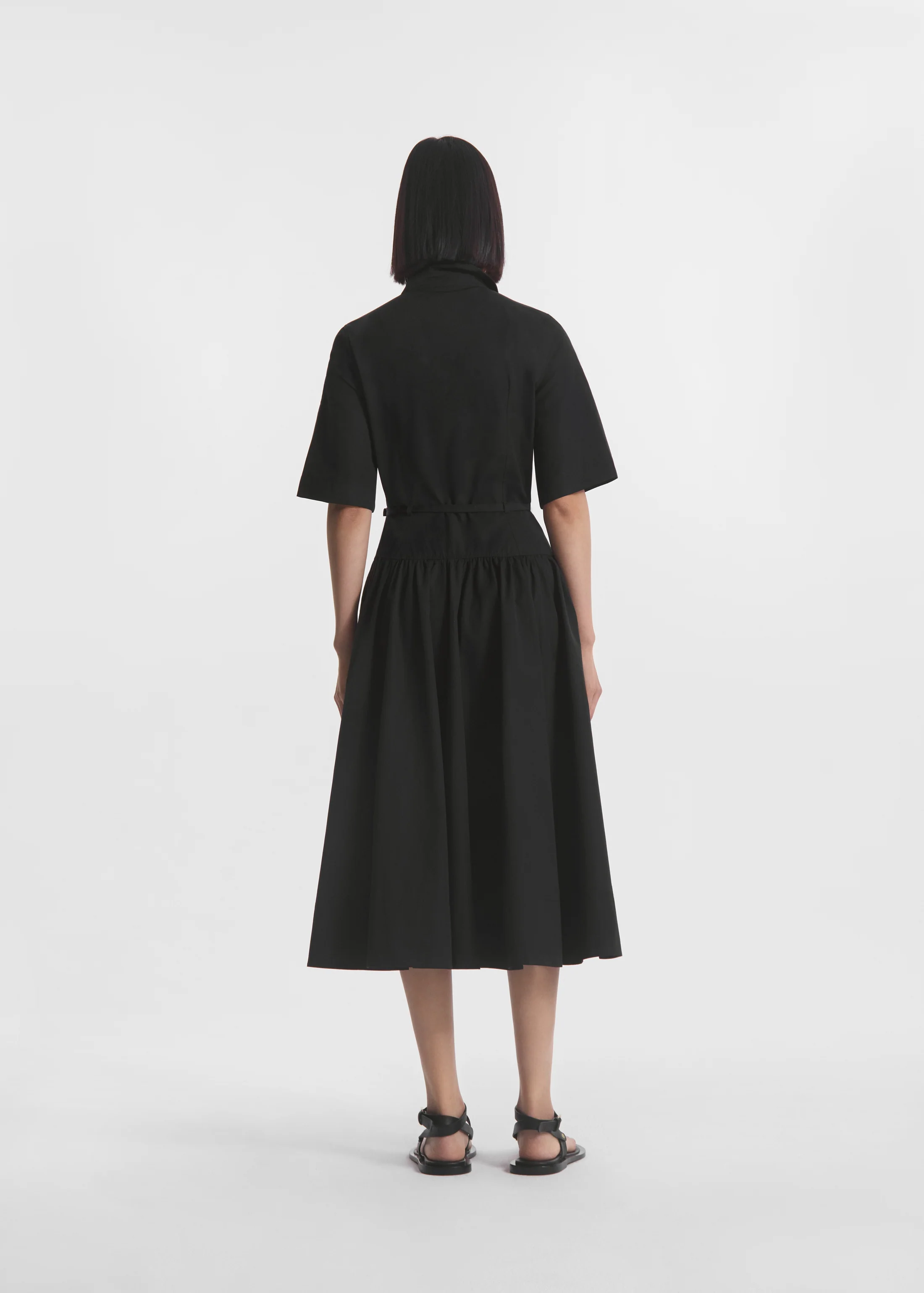 Short Sleeve Belted Dress in Cotton Poplin -  Black - Image 6