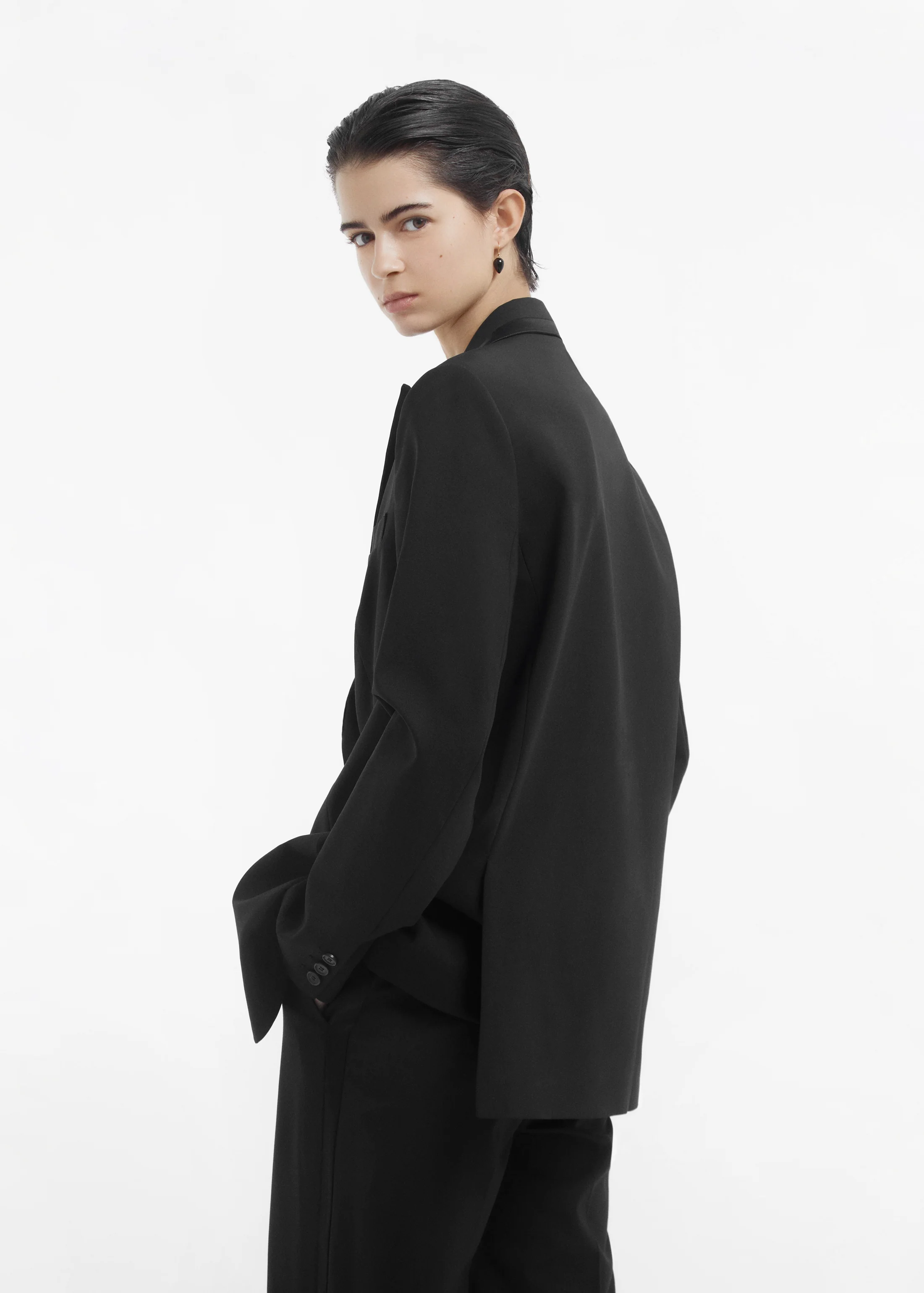 Tuxedo Jacket in Wool and Silk - Black - Image 3